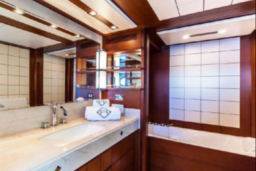 Image 2 for AZIMUT 95
